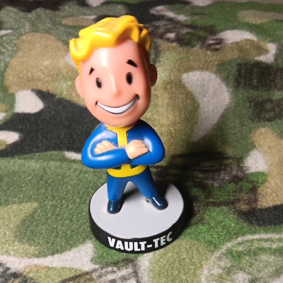Last Chance! Fallout Themed Mystery Bundle! - Picture 3 of 7